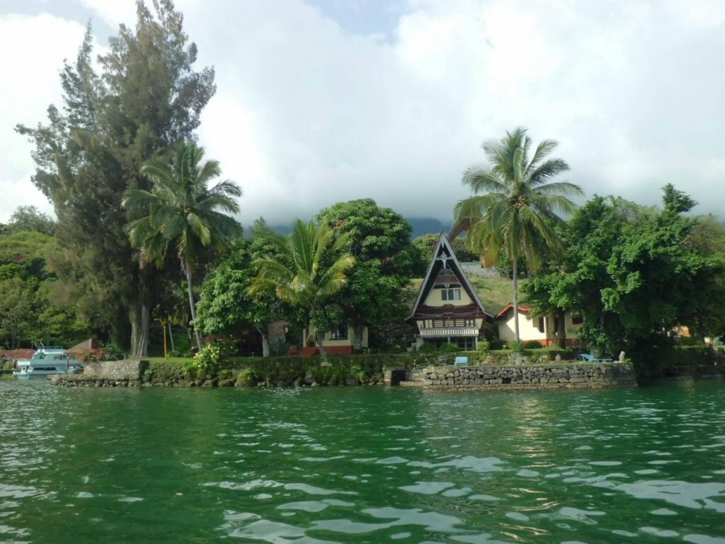 Hotel Tuk Tuk Timbul Bungalows by Zuzu, North Sumatra, photo