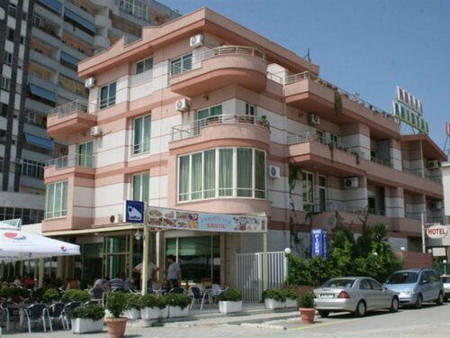 Гостиница Hotel Kristal в Дурресе