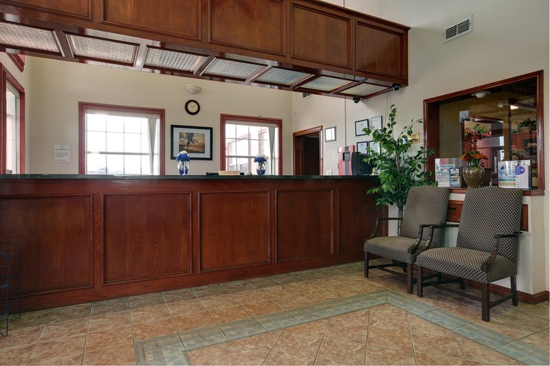 Фото SureStay Hotel by Best Western Brownsville