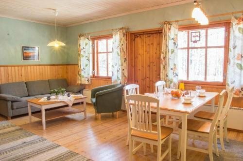 Гостиница Kestikievari Herranniemi в Похьойс-Карьяла