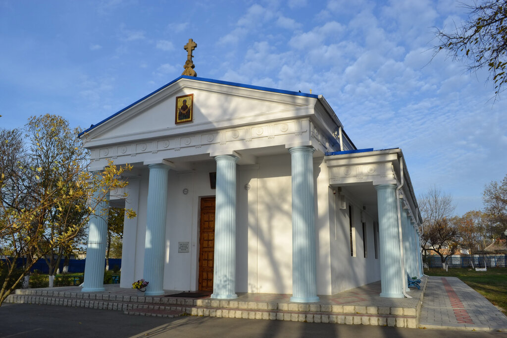 Тамань храм