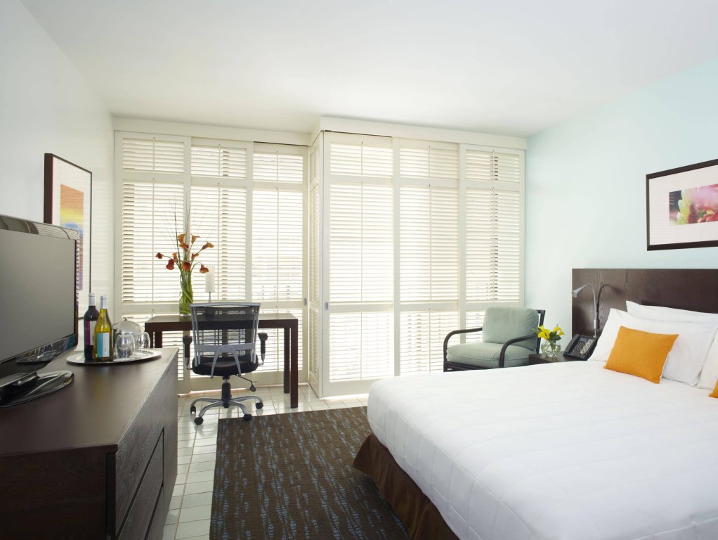 Фото Halepuna Waikiki by Halekulani