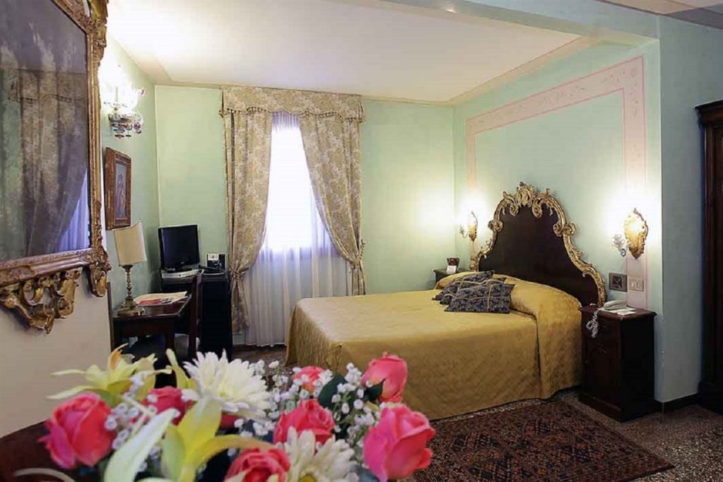 Фото Hotel Marconi