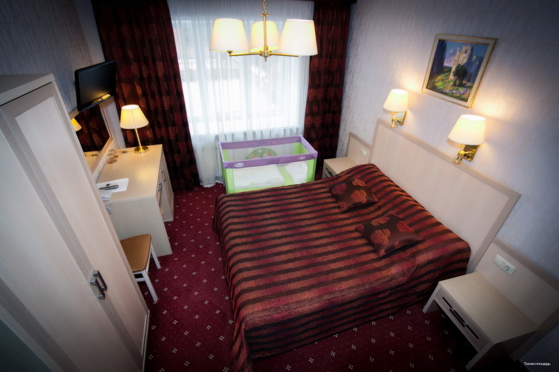 Фото Тихая площадь