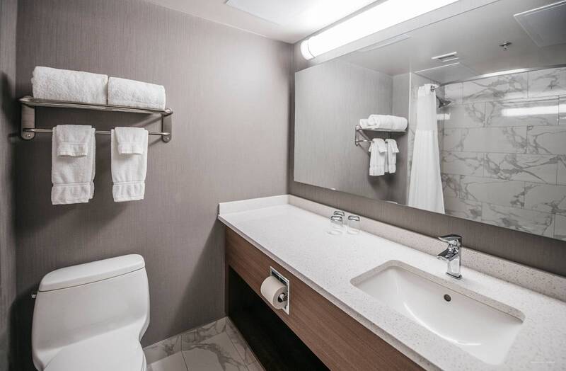 Фото The Explorer Hotel Yellowknife