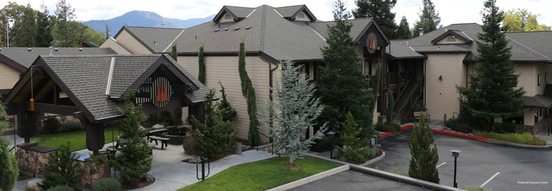 Фото Redwood Hyperion Suites