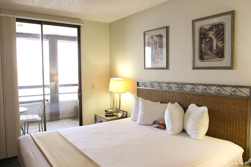 Фото Clover Island Inn