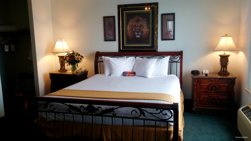 Фото Clover Island Inn