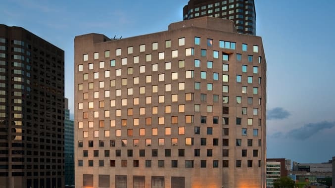 Фото DoubleTree by Hilton Montreal