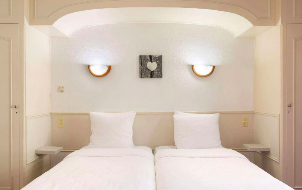 Фото Hôtel Locarno Nice