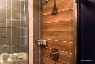 Фото Grand Plaza Hotel & Convention Center