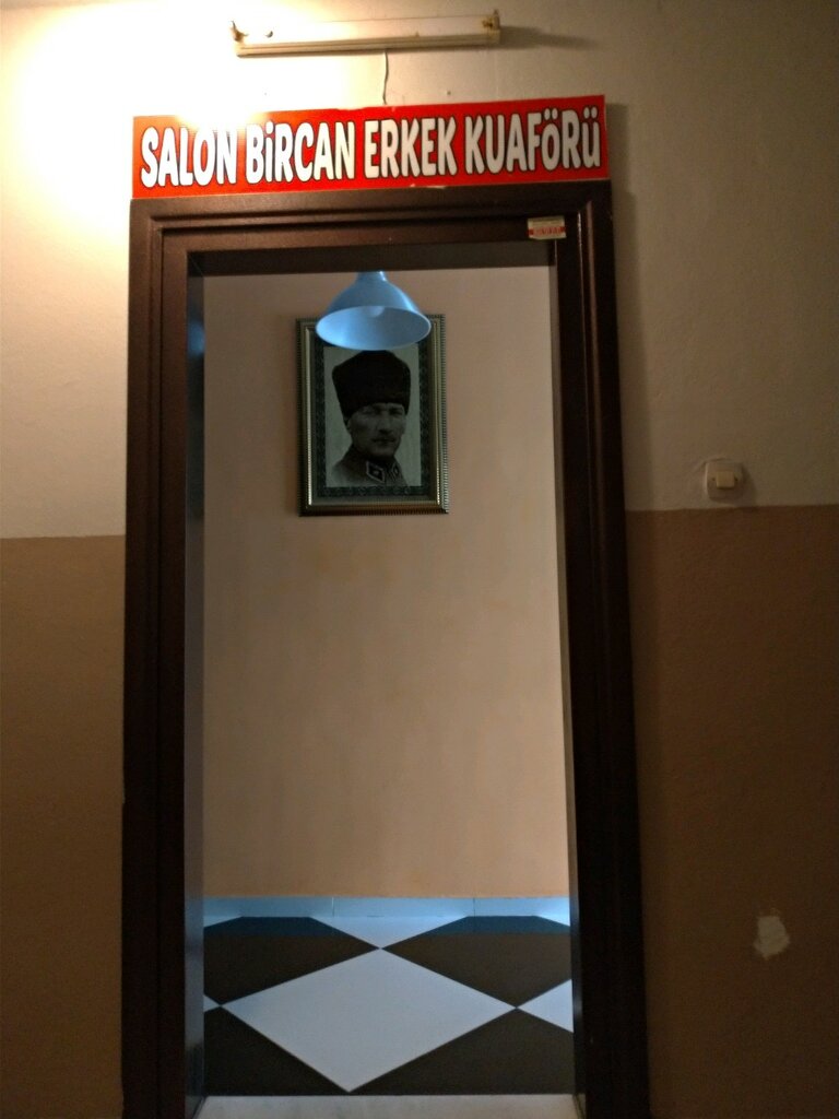 مصففو الشعر Salon Bircan Men's Hairdresser ، اسطنبول، صورة