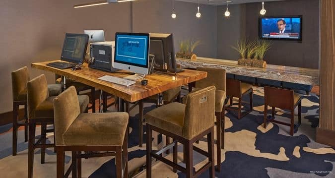 Фото Hilton Raleigh North Hills