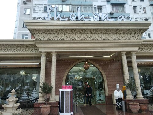 Kafedagi hojatxonada rassomlarni olib ketish