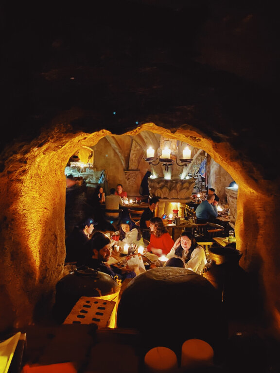 مقهى Rozengrāls Authentic Medieval Restaurant ، ريغا، صورة