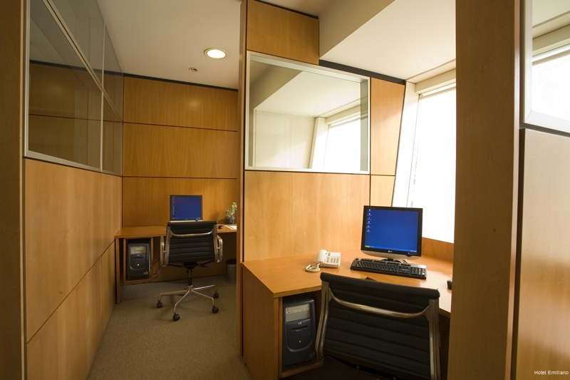 Фото Hotel Emiliano