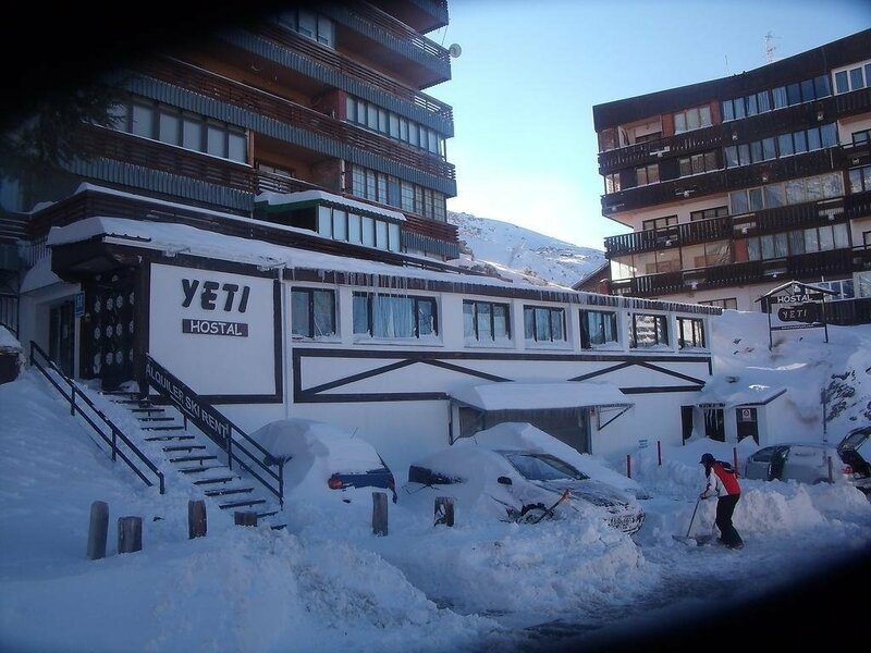 Гостиница Hostal Yeti