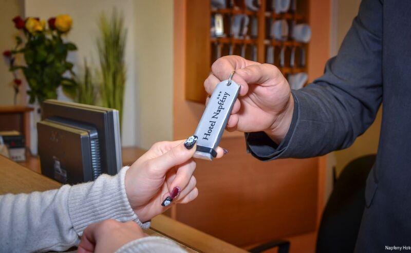 Фото Hotel Napfény