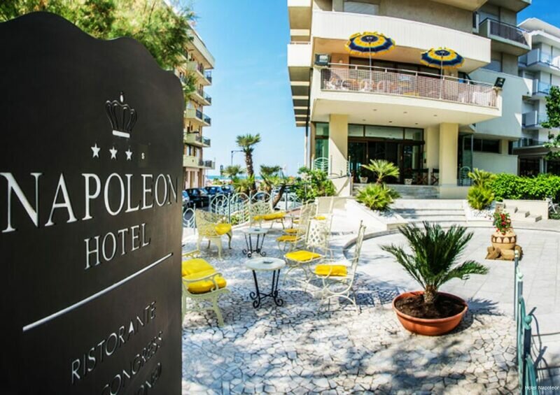 Гостиница Hotel Napoleon в Каттолике