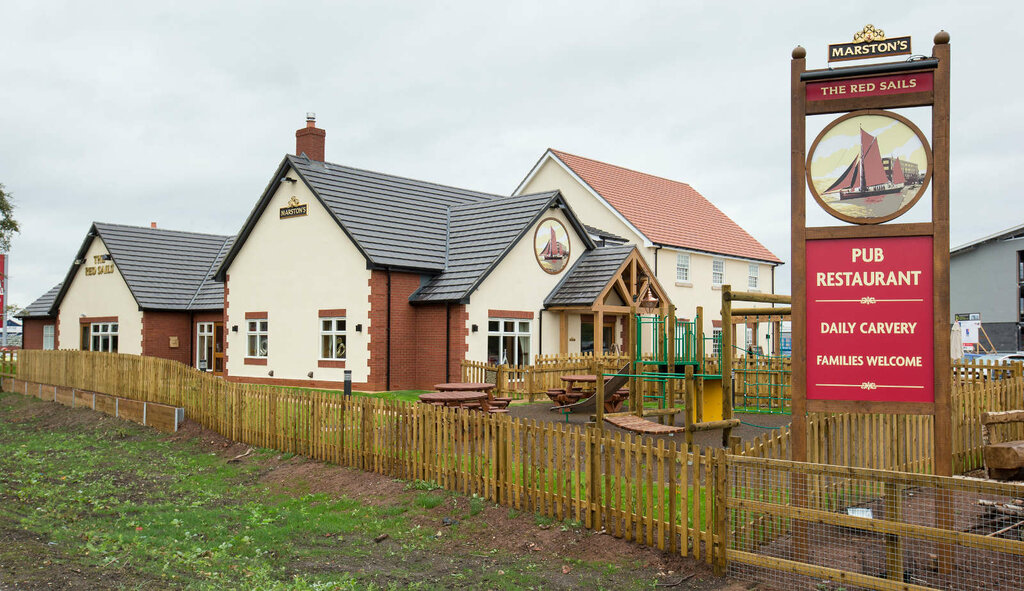 Bar, pub Red Sails, Kingston upon Hull, photo
