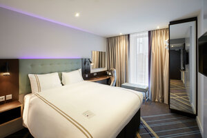 Гостиница Premier Inn Frankfurt Westend Hotel