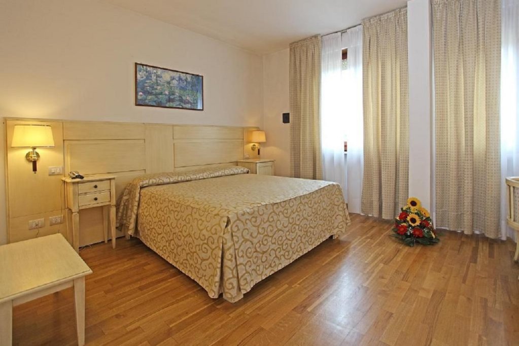 Фото Grand Hotel Duomo