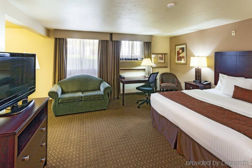 Фото La Quinta Inn & Suites by Wyndham Portland Nw