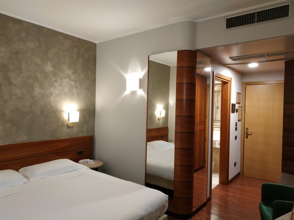 Фото Hotel Mirage, Sure Hotel Collection by Best Western