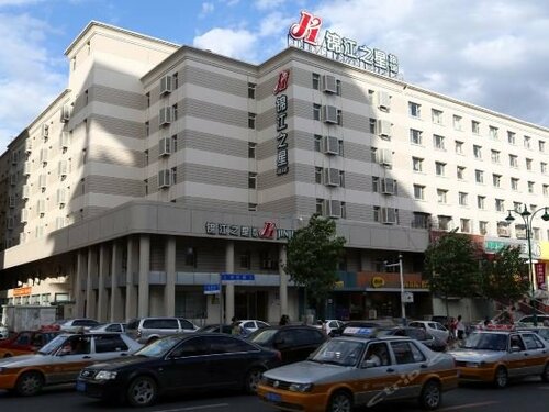 Гостиница Jinjiang Inn Chuangchun Quanan Square в Чанчуне