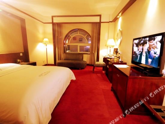 Фото Royal International Hotel