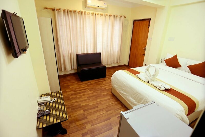 Гостиница Oyo 156 Hotel Sweet Town в Катманду