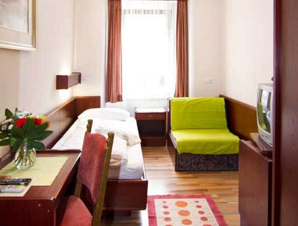 Фото Hotel Gisela