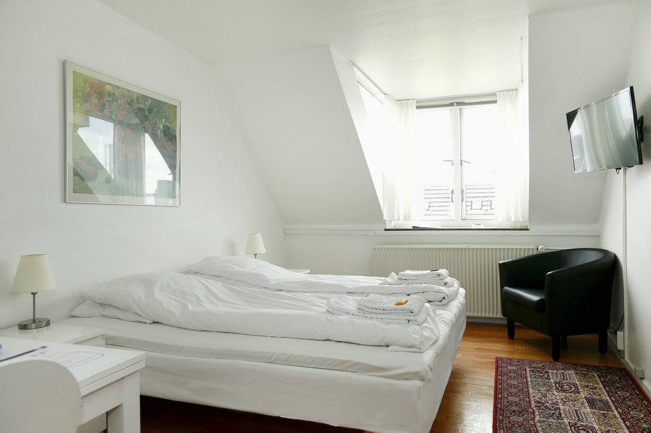 Фото отеля 2