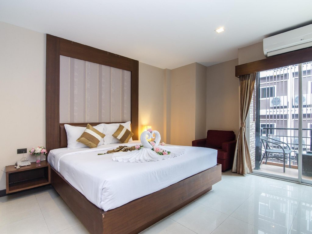 Фото отеля 2