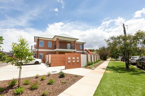 Апартаменты Brand New Townhouse в Уогга-Уогга