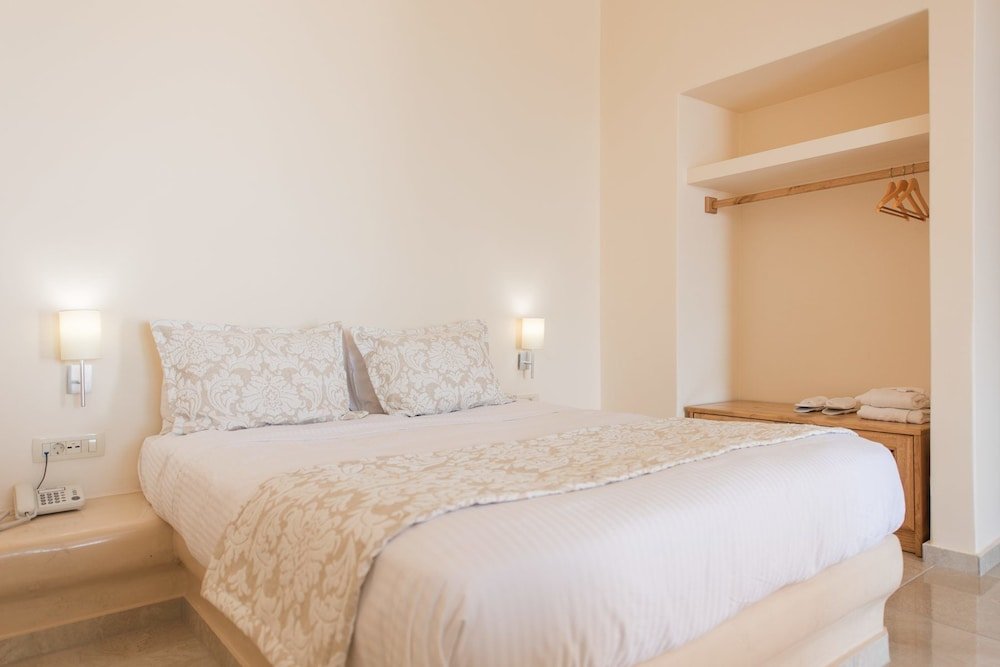 Фото Perla Nera Suites