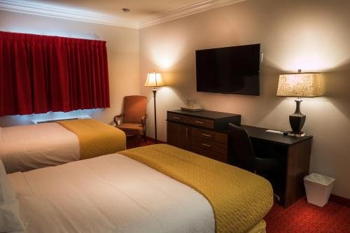 Фото Skyline Hotel & Casino