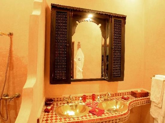 Фото Riad Djemanna