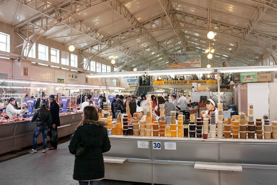 Market Polyustrovsky, Saint Petersburg, photo