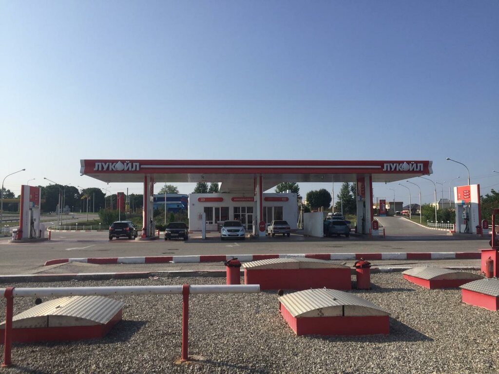 Агнкс россия кабардино балкарская республика баксан фото Lukoil, gas station, selo Chegem-Vtoroy, Baksanskoye shosse, 5 - Yandex Maps