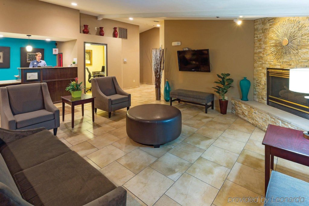 Фото La Quinta Inn & Suites by Wyndham Portland Nw