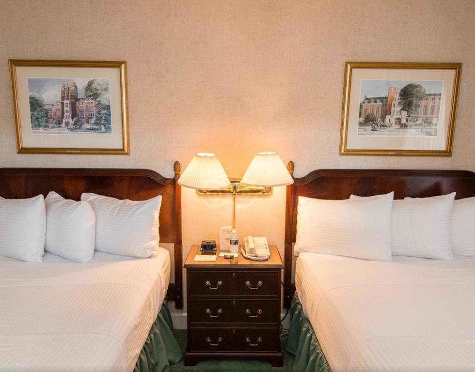 Фото Bell Tower Hotel