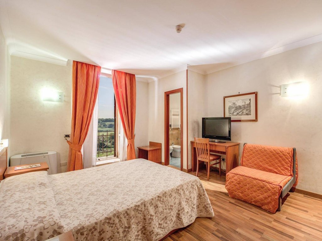 Фото Romoli Hotel