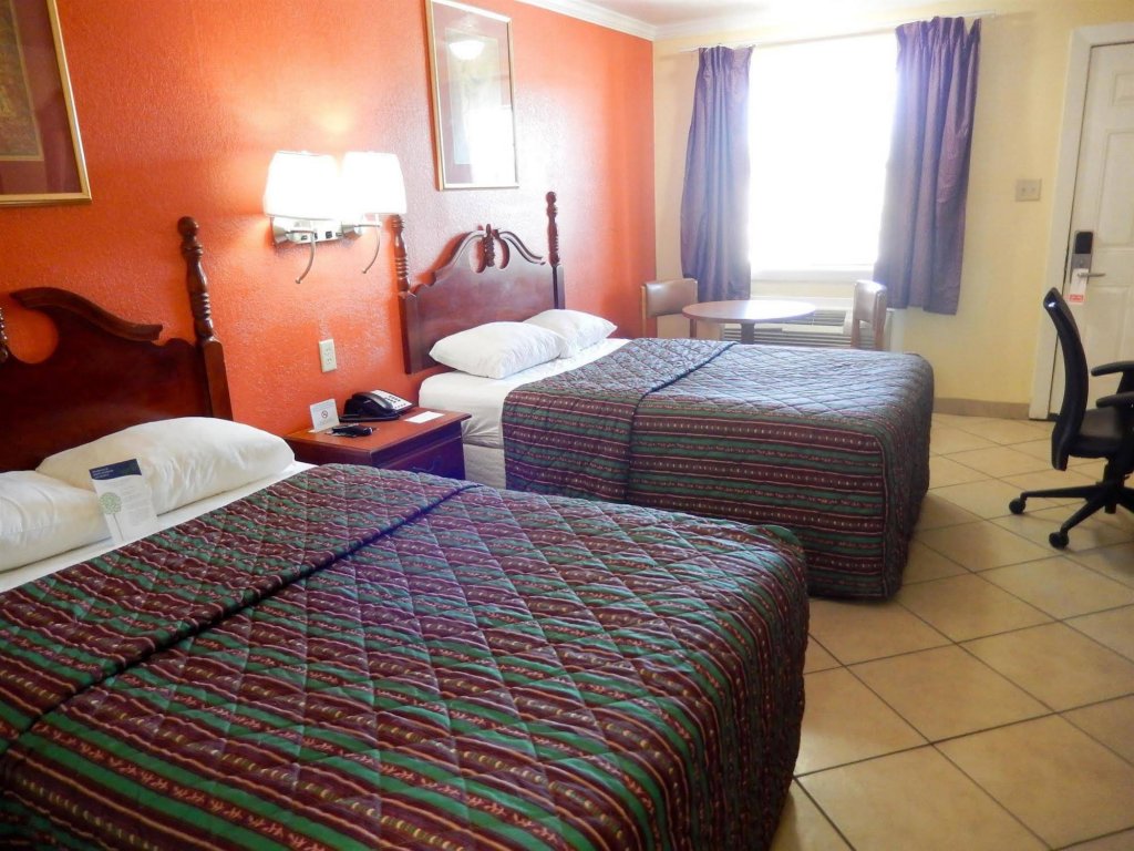 Фото Lake Houma Inn