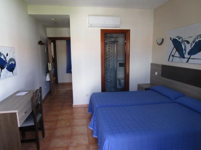 Фото Hostal la Colonia