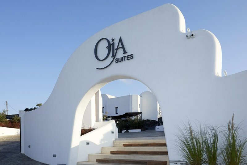 Гостиница Oia Suites