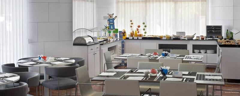 Фото NH Sevilla Plaza de Armas