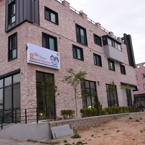 We Home Guesthouse - Hostel