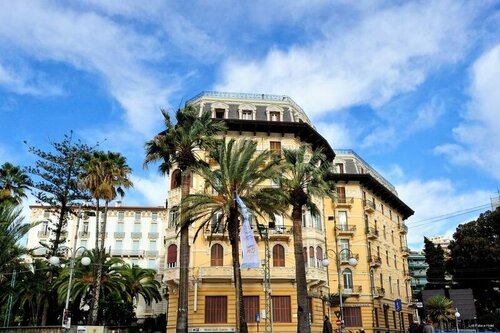 Гостиница Lolli Palace Hotel Sanremo в Сан-Ремо