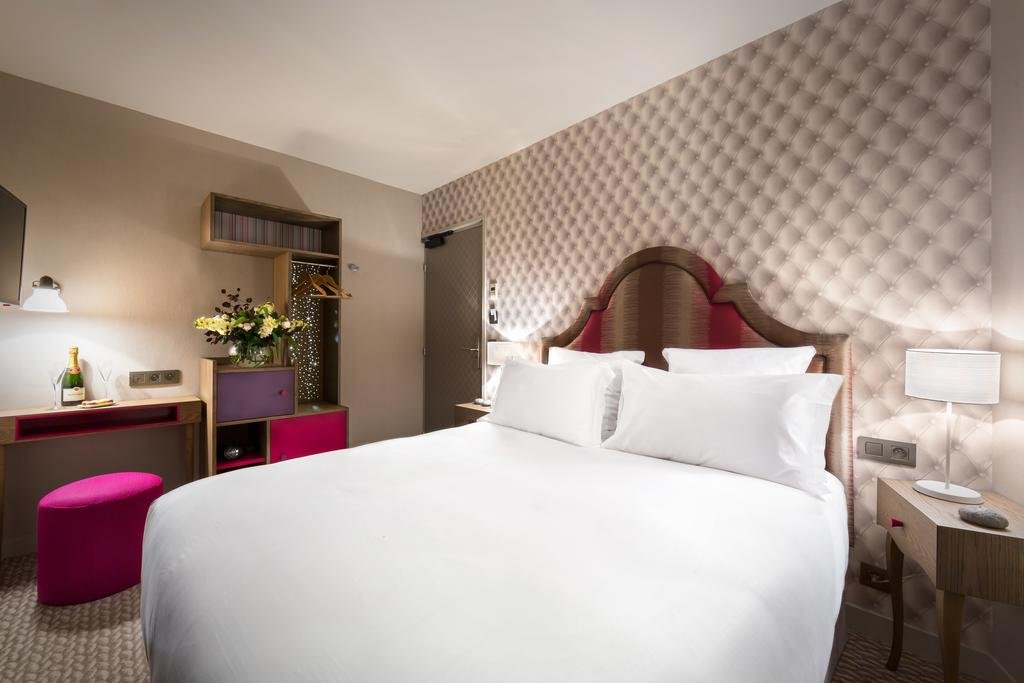 Фото Hotel La Parizienne